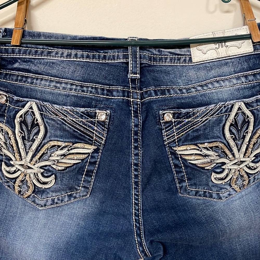 Miss Me Buckle Jeans, Size 32, length 31 1/2